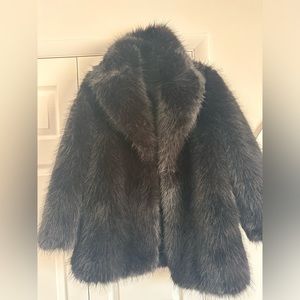 Black faux fur jacket / coat